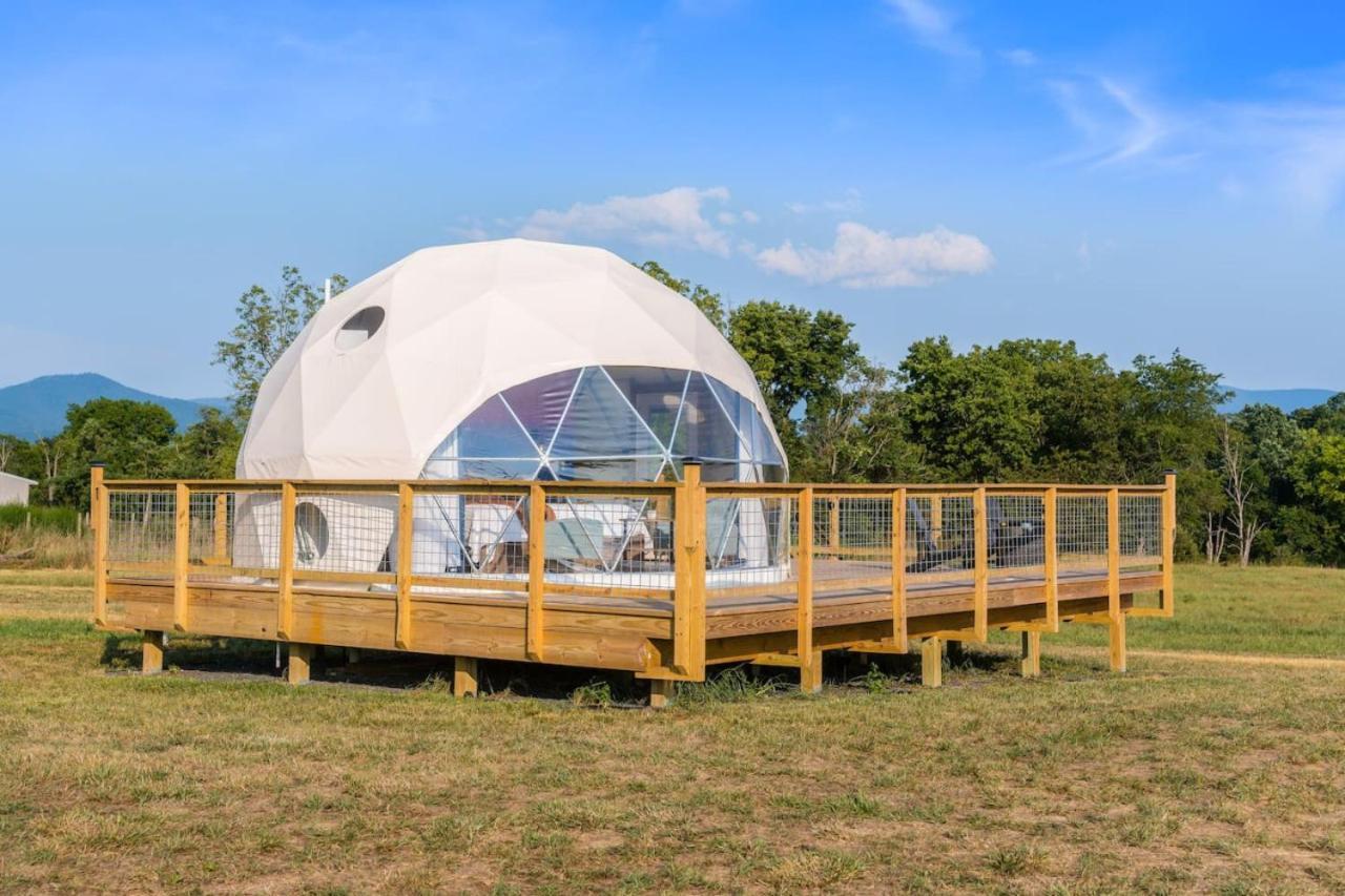 Gasthaus Tranquil Dome At Faraway Camp Luray Exterior foto
